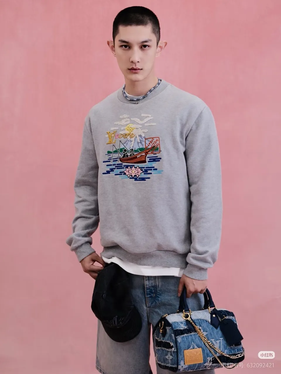 Louis Vuitton/ logo